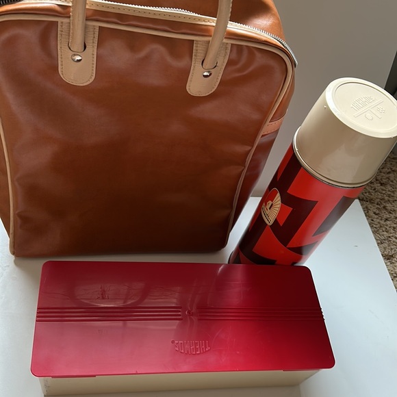 Thermos Other - Vintage Thermos Gambler Hiawatha set with leather bag hot or cold 70’s food bin